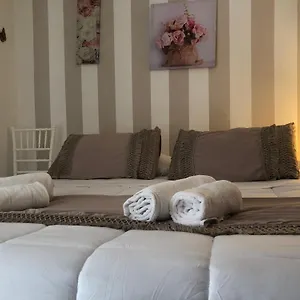 Casa vacanze Nicaredda, Aeroporto di Catania Fontana Rossa